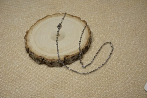 Zilverkleurige ketting 45 cm