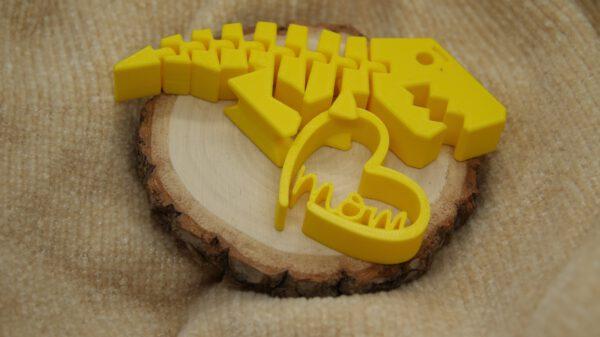 3D geprint Flexy Rexy met hart MOM Geel