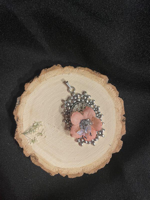 Prachtige Hanger Roze Bloem en steentjes