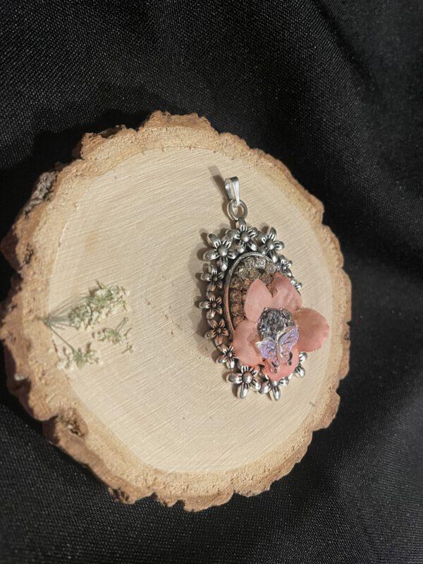 Prachtige Hanger Roze Bloem en steentjes