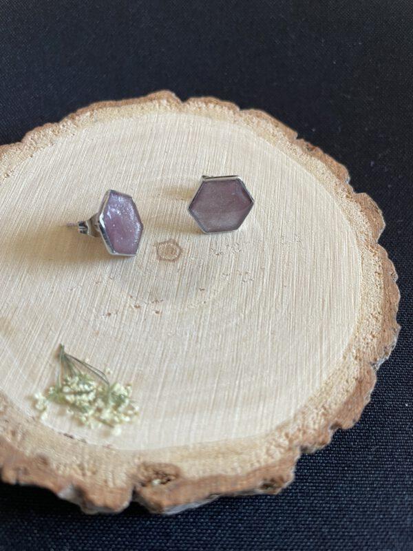 Hexagon Oorstekers met Cat Eye Look – Stijlvolle Geometrie en Elegantie