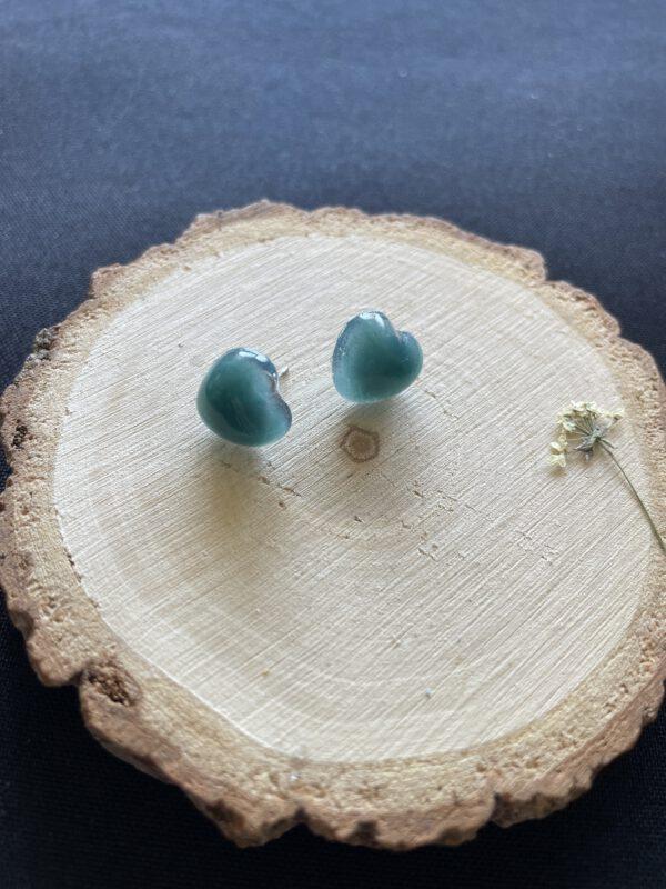 Roestvrijstalen Hartvormige Oorstekers Glitter Groen donker – Tijdloze Elegantie en Symbolische Liefde