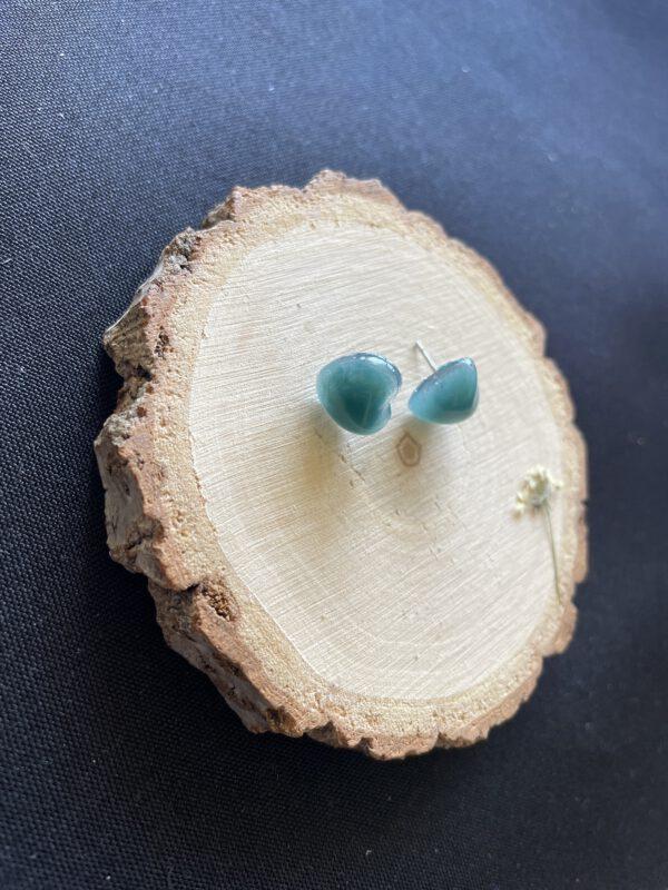 Roestvrijstalen Hartvormige Oorstekers Glitter Groen donker – Tijdloze Elegantie en Symbolische Liefde