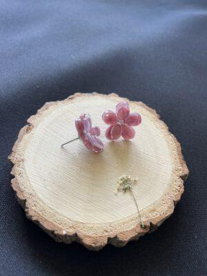 Elegante Bloem oorbellen van Resin en Roestvrij Staal in de kleur Paars 