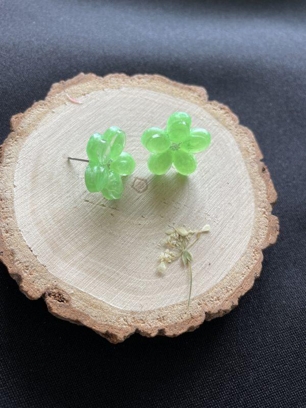 Elegante Bloem oorbellen van Resin fluorescerend Groen