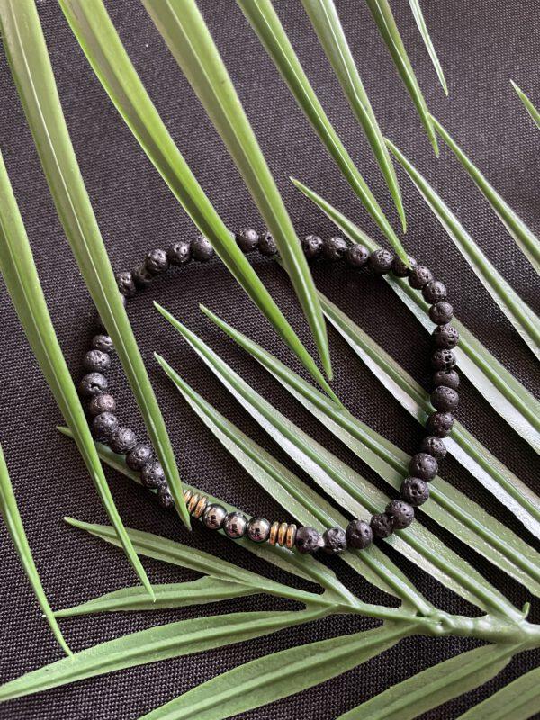 Elastiek Armband Lavasteen en Hematiet 4mm