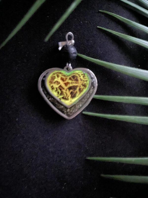 RVS Hart Hanger met Pyriet met lavasteen en Lava effect GlowInTheDark
